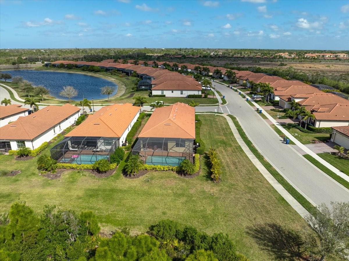 Image 37 of 63 For 10209 Fiddlewood Drive