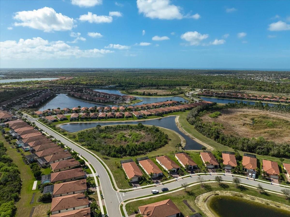 Image 39 of 63 For 10209 Fiddlewood Drive