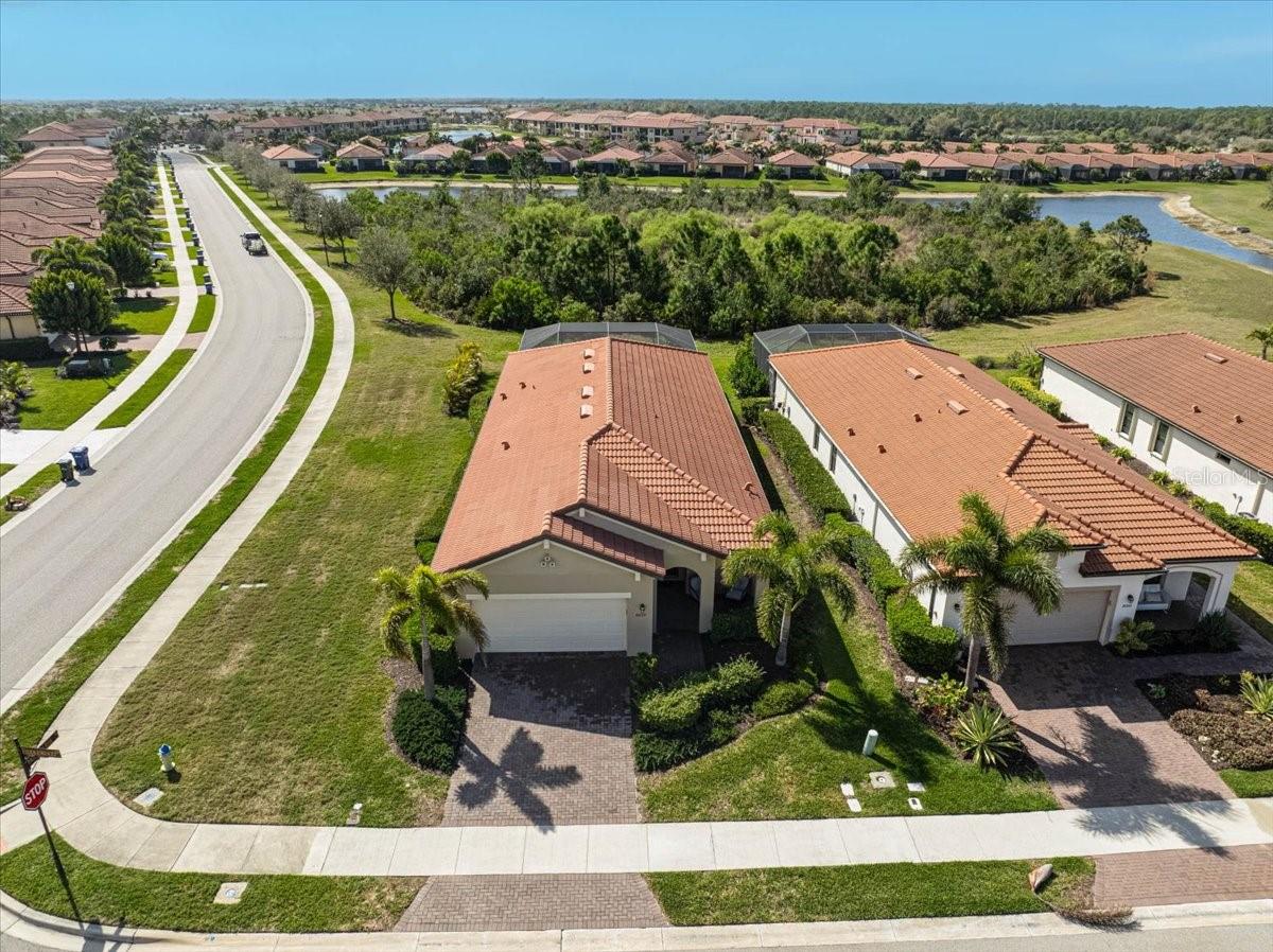 Image 43 of 63 For 10209 Fiddlewood Drive