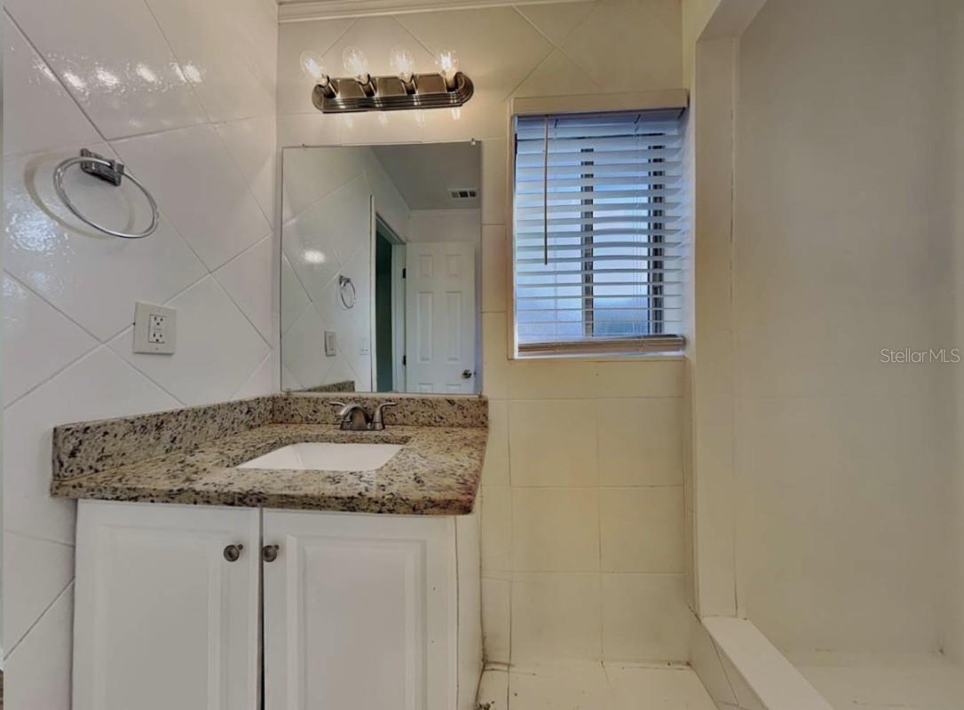 Image 10 of 17 For 4389 Signal Hill Road