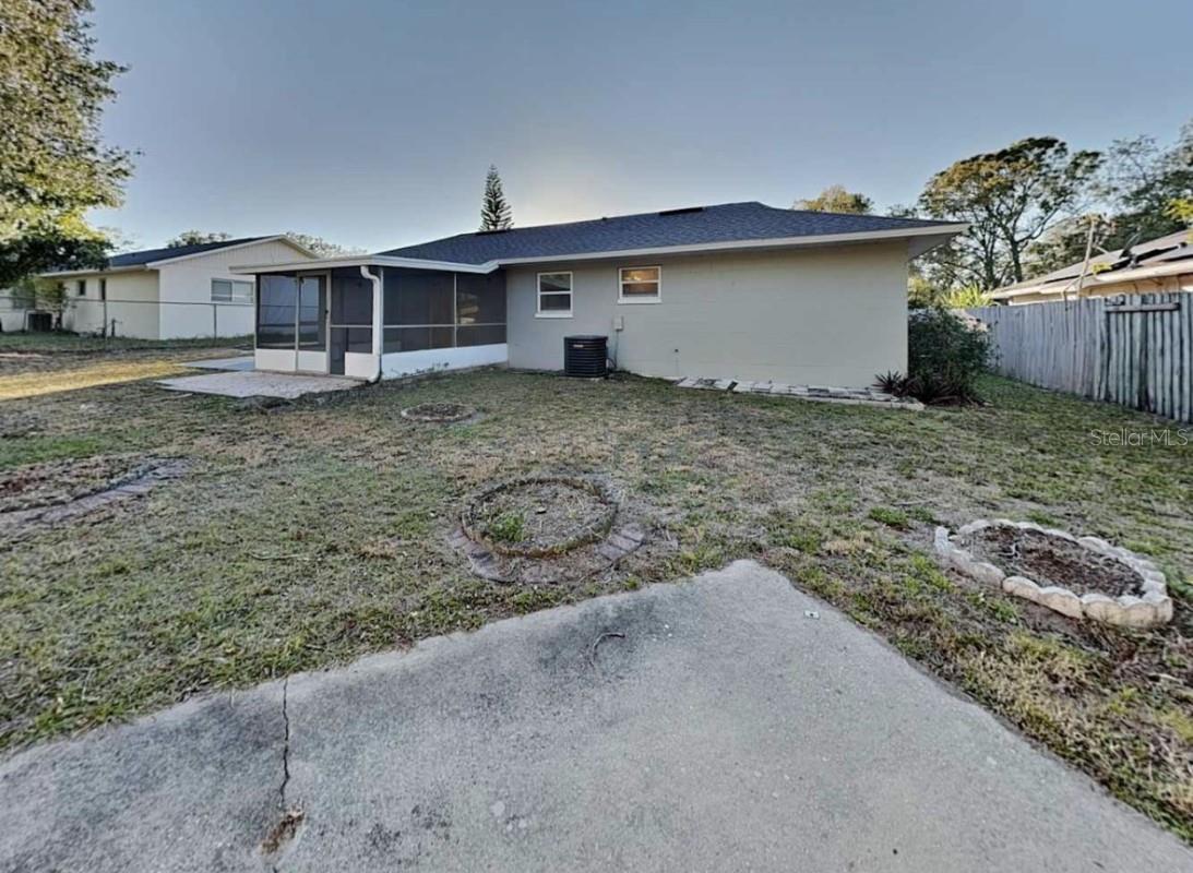 Image 16 of 17 For 4389 Signal Hill Road