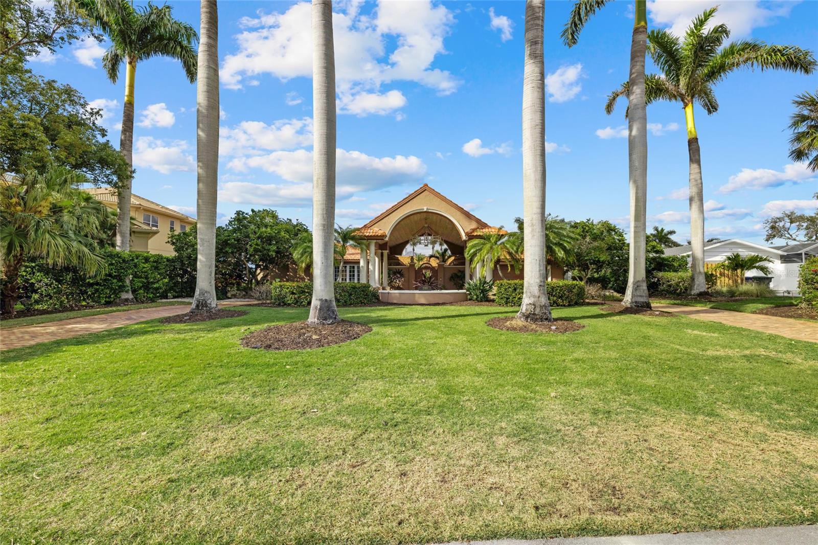 Details for 1749 Sandalwood Drive, SARASOTA, FL 34231