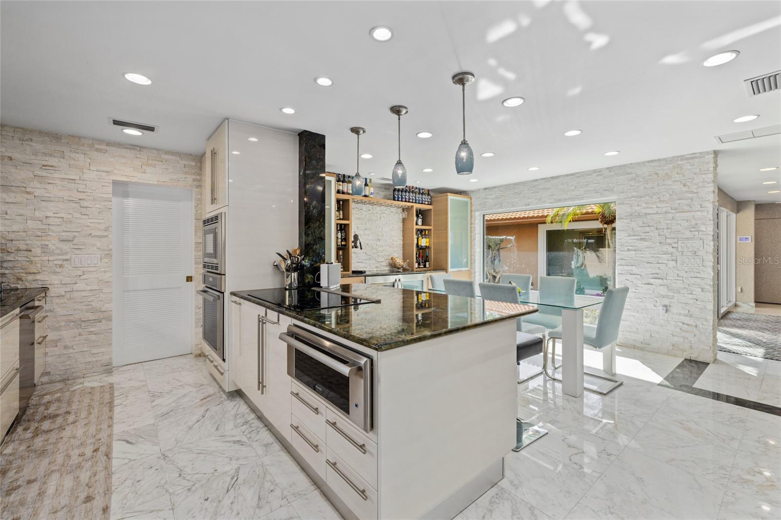 Image 17 of 54 For 1749 Sandalwood Drive