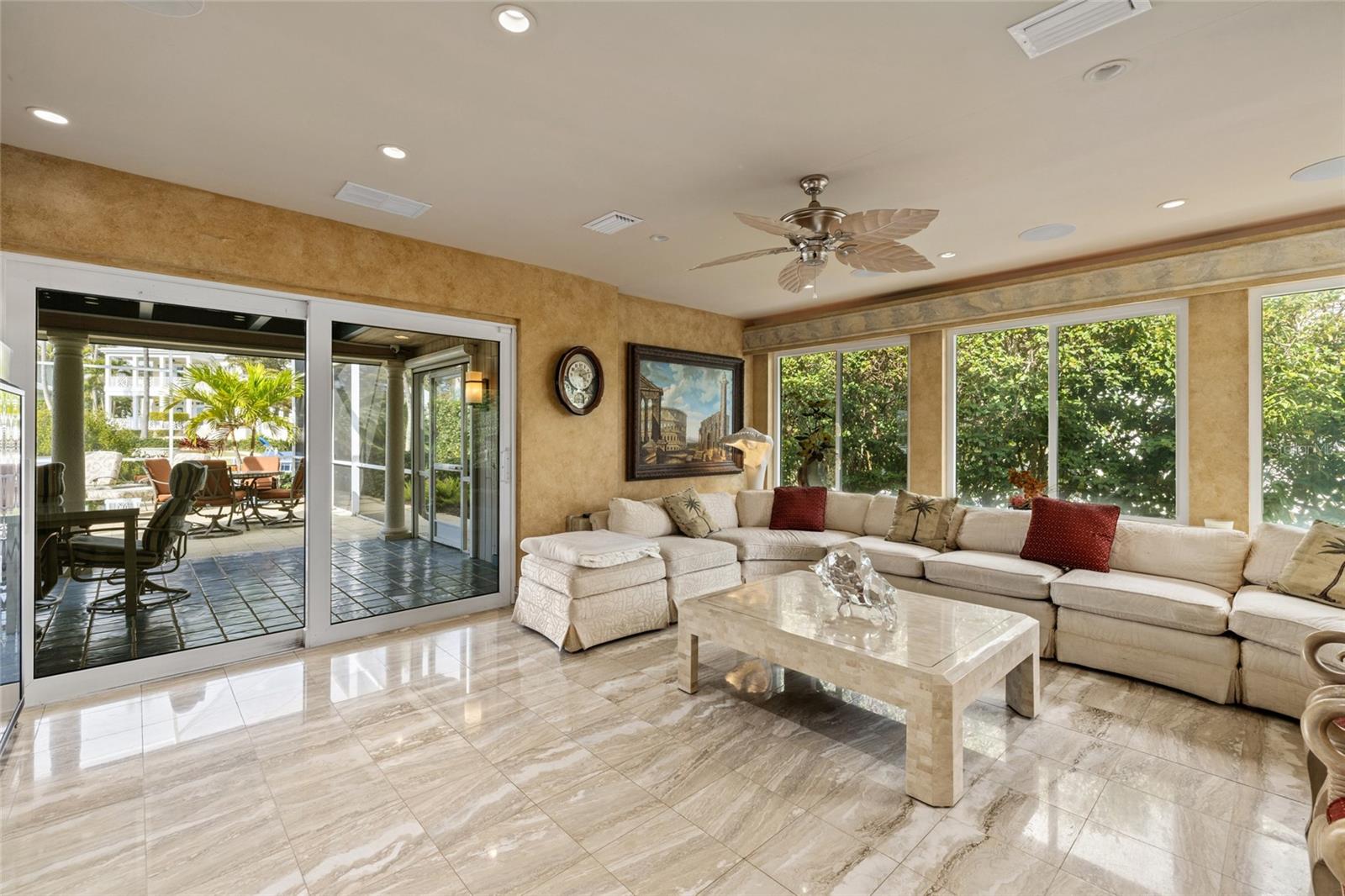 Image 21 of 54 For 1749 Sandalwood Drive