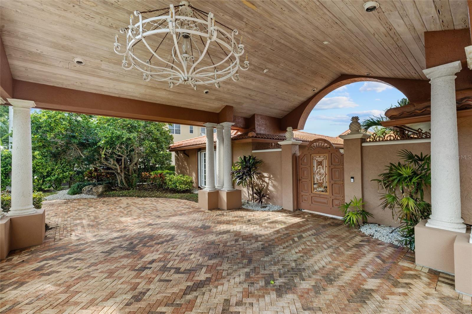 Image 5 of 54 For 1749 Sandalwood Drive