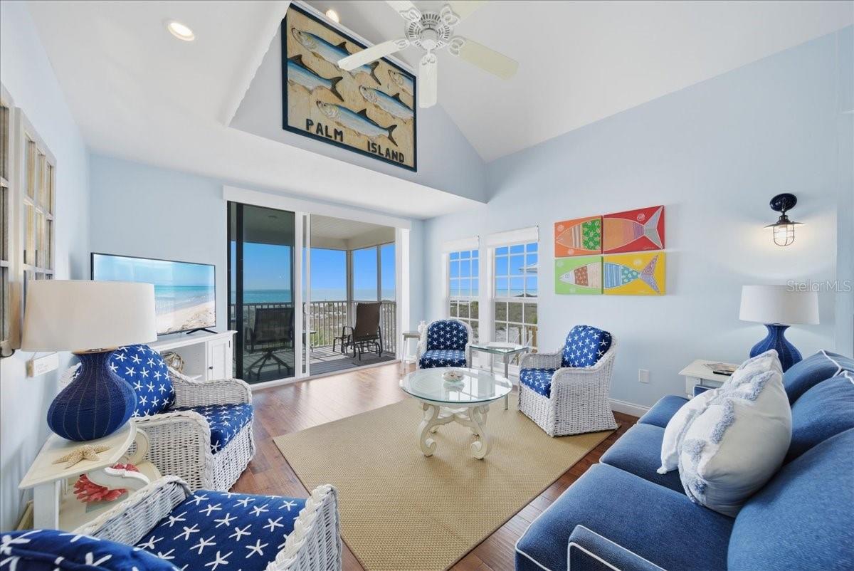 Image 25 of 76 For 7466 Palm Island Drive 2922