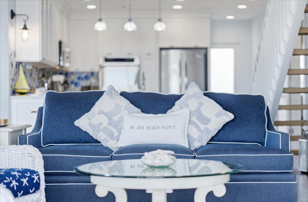 Image 27 of 76 For 7466 Palm Island Drive 2922