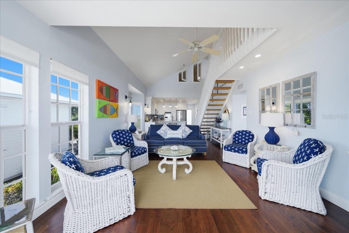 Image 28 of 76 For 7466 Palm Island Drive 2922