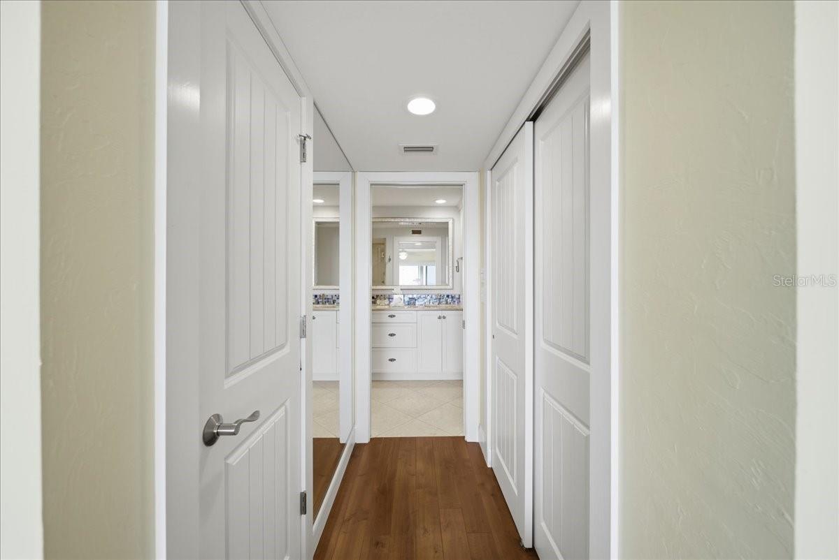 Image 38 of 76 For 7466 Palm Island Drive 2922