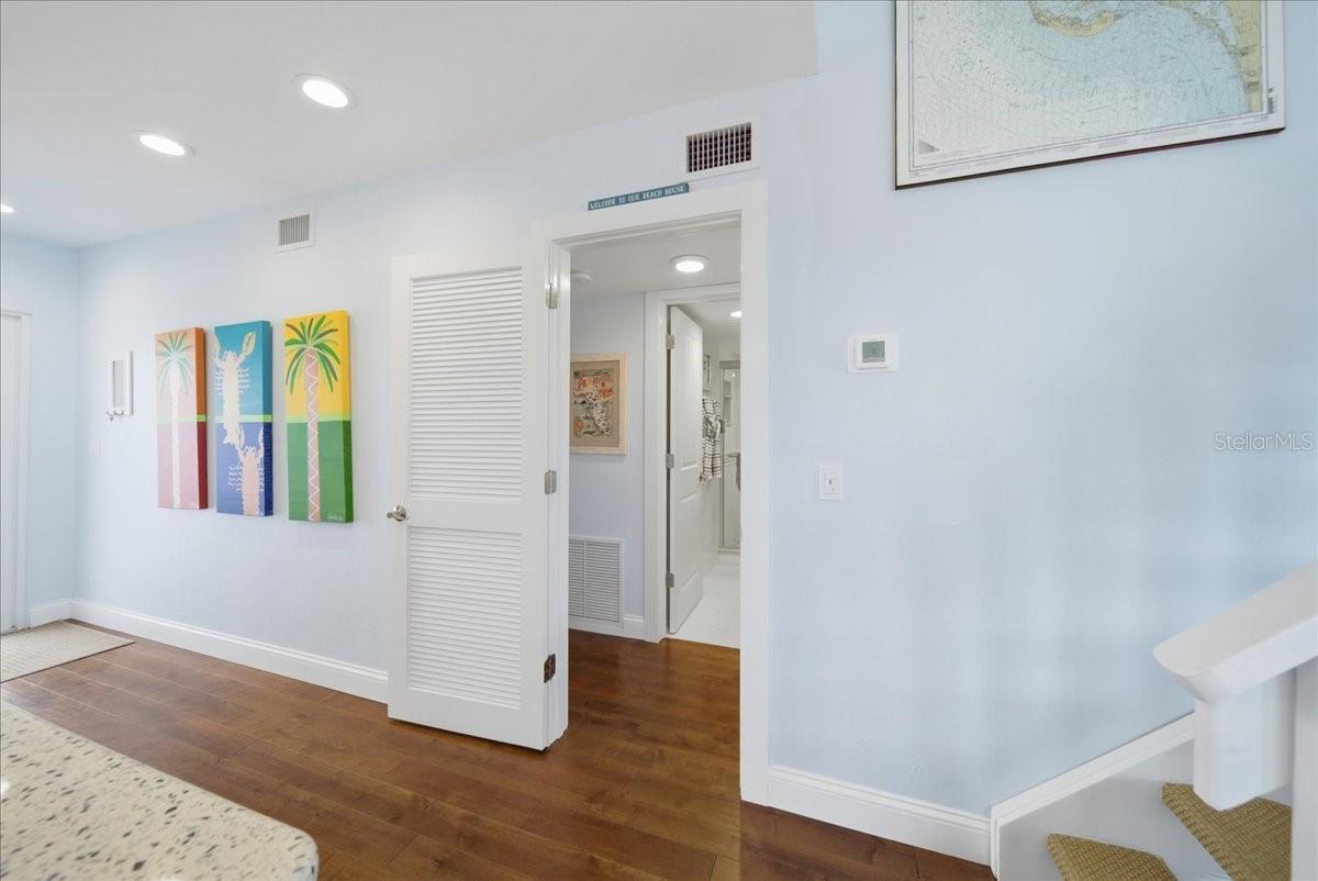 Image 44 of 76 For 7466 Palm Island Drive 2922