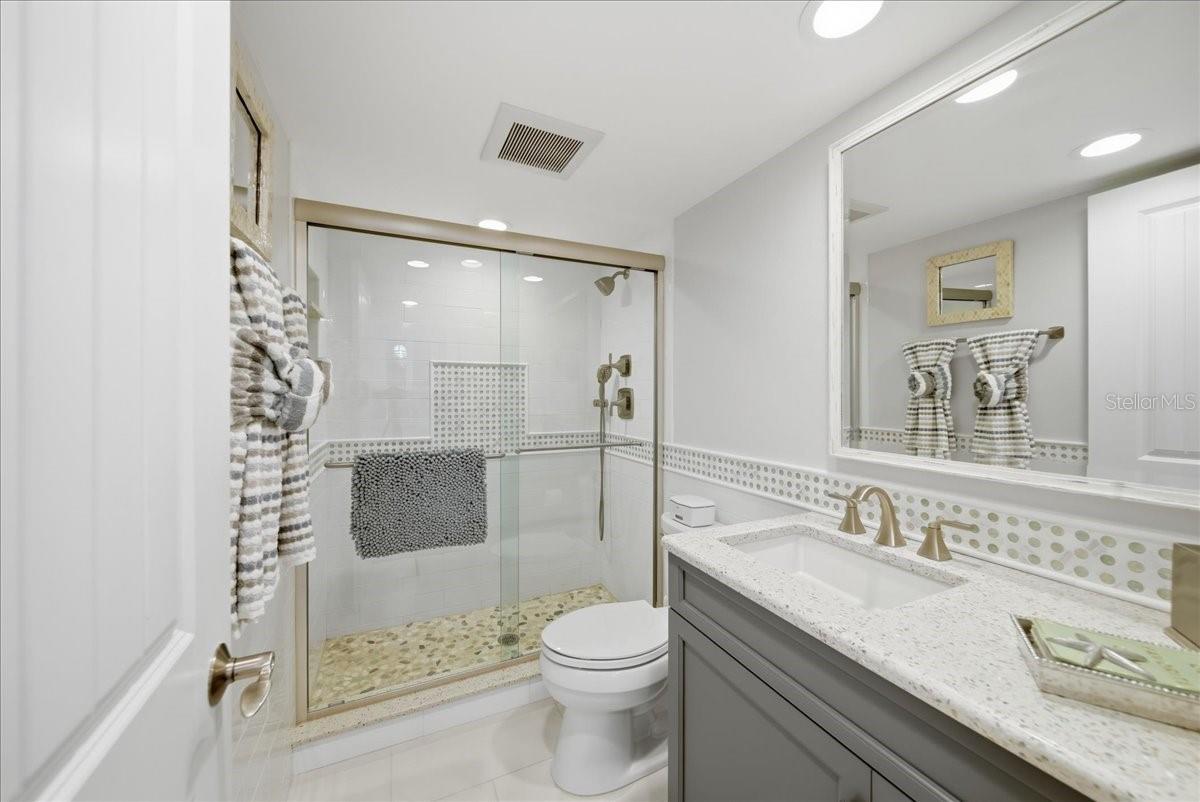 Image 45 of 76 For 7466 Palm Island Drive 2922