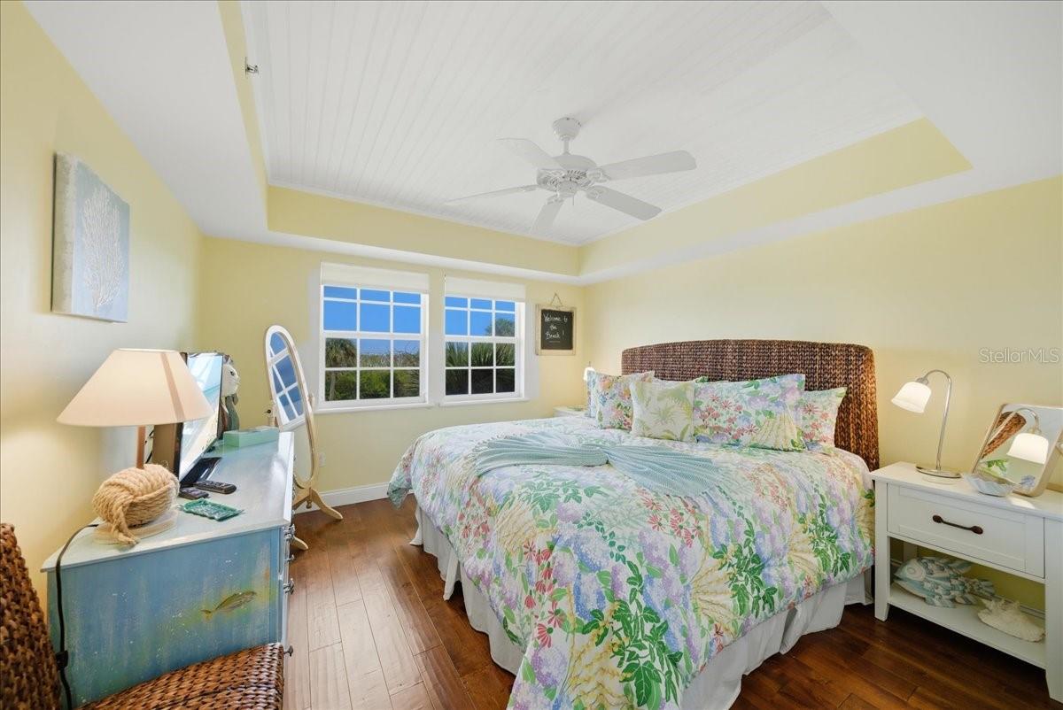 Image 46 of 76 For 7466 Palm Island Drive 2922