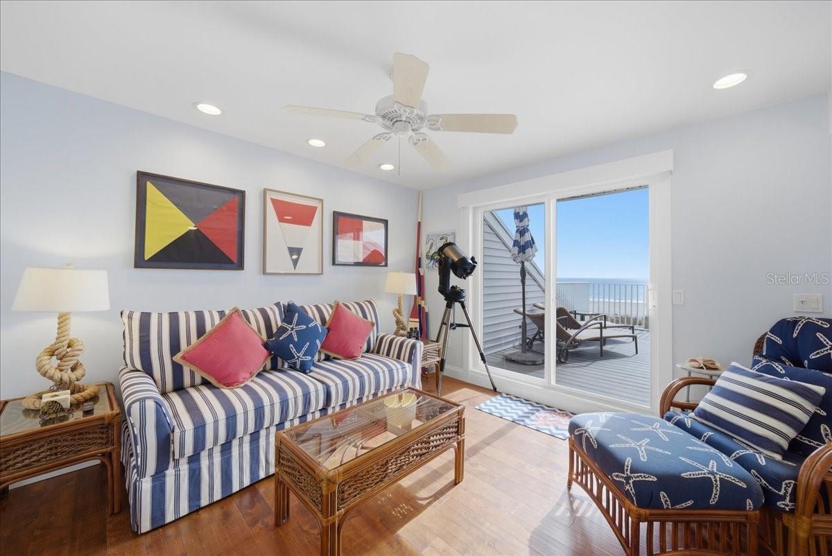 Image 49 of 76 For 7466 Palm Island Drive 2922