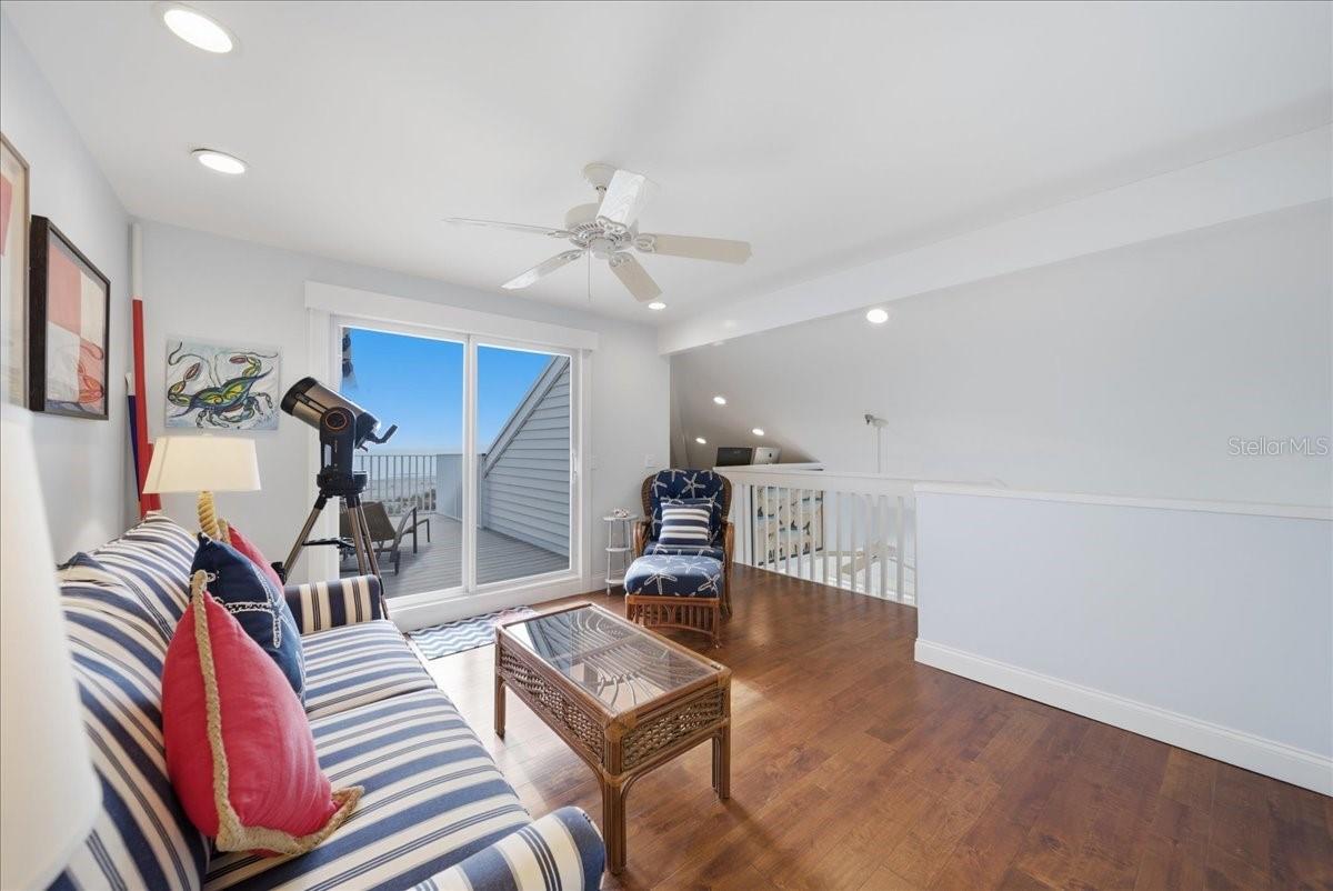 Image 51 of 76 For 7466 Palm Island Drive 2922