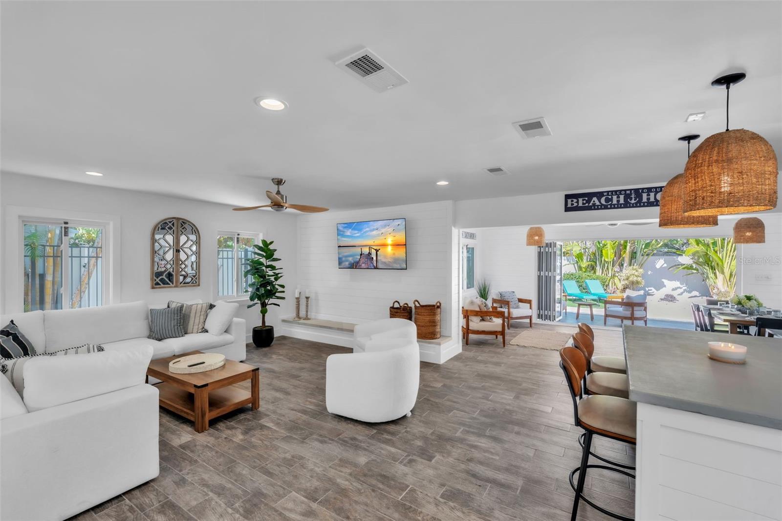 Image 11 of 58 For 155 Crescent Drive