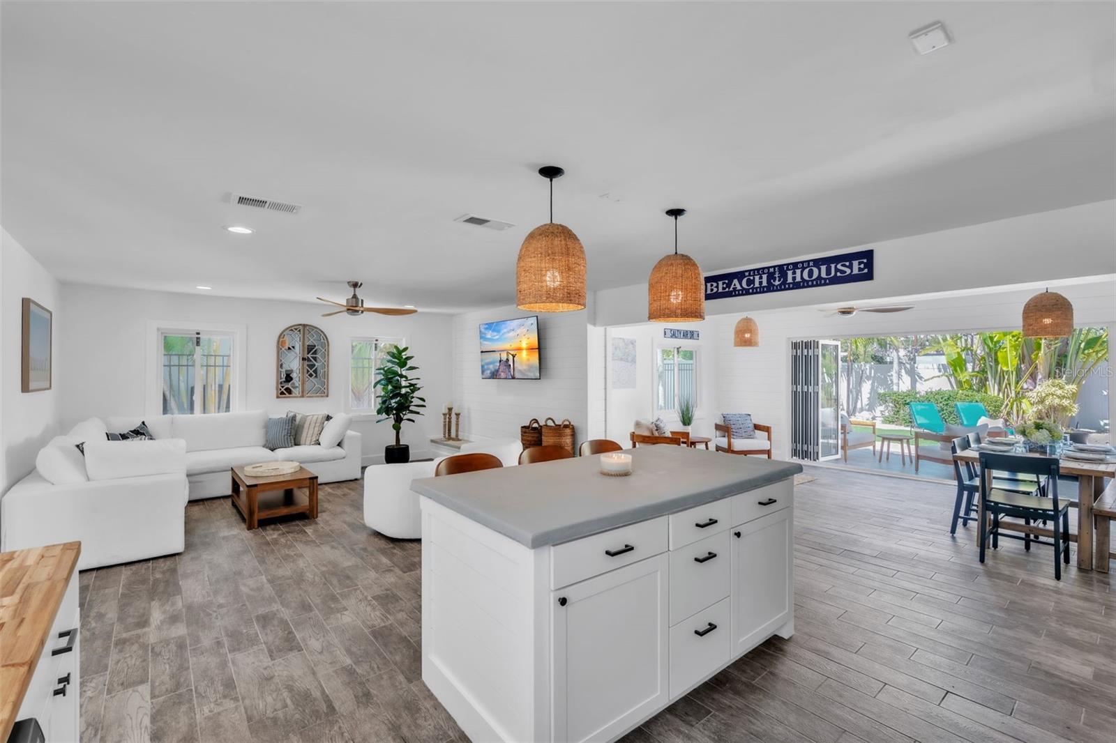 Image 12 of 58 For 155 Crescent Drive