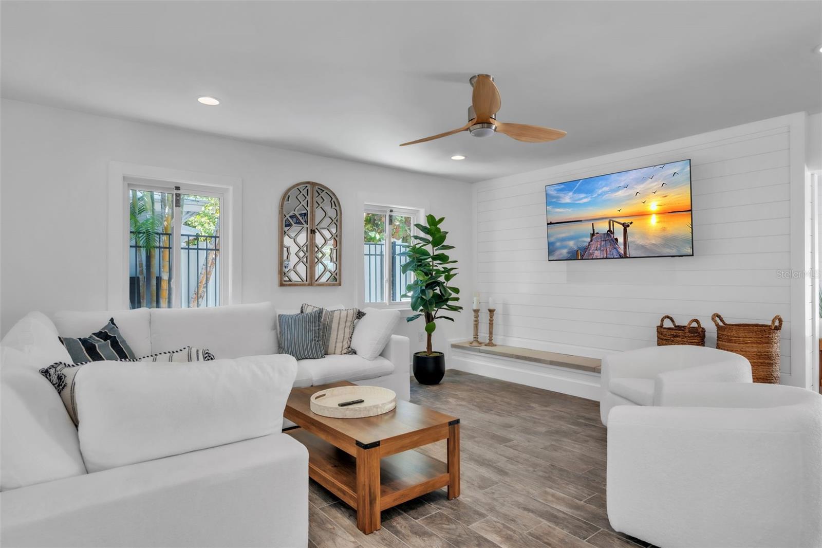 Image 13 of 58 For 155 Crescent Drive