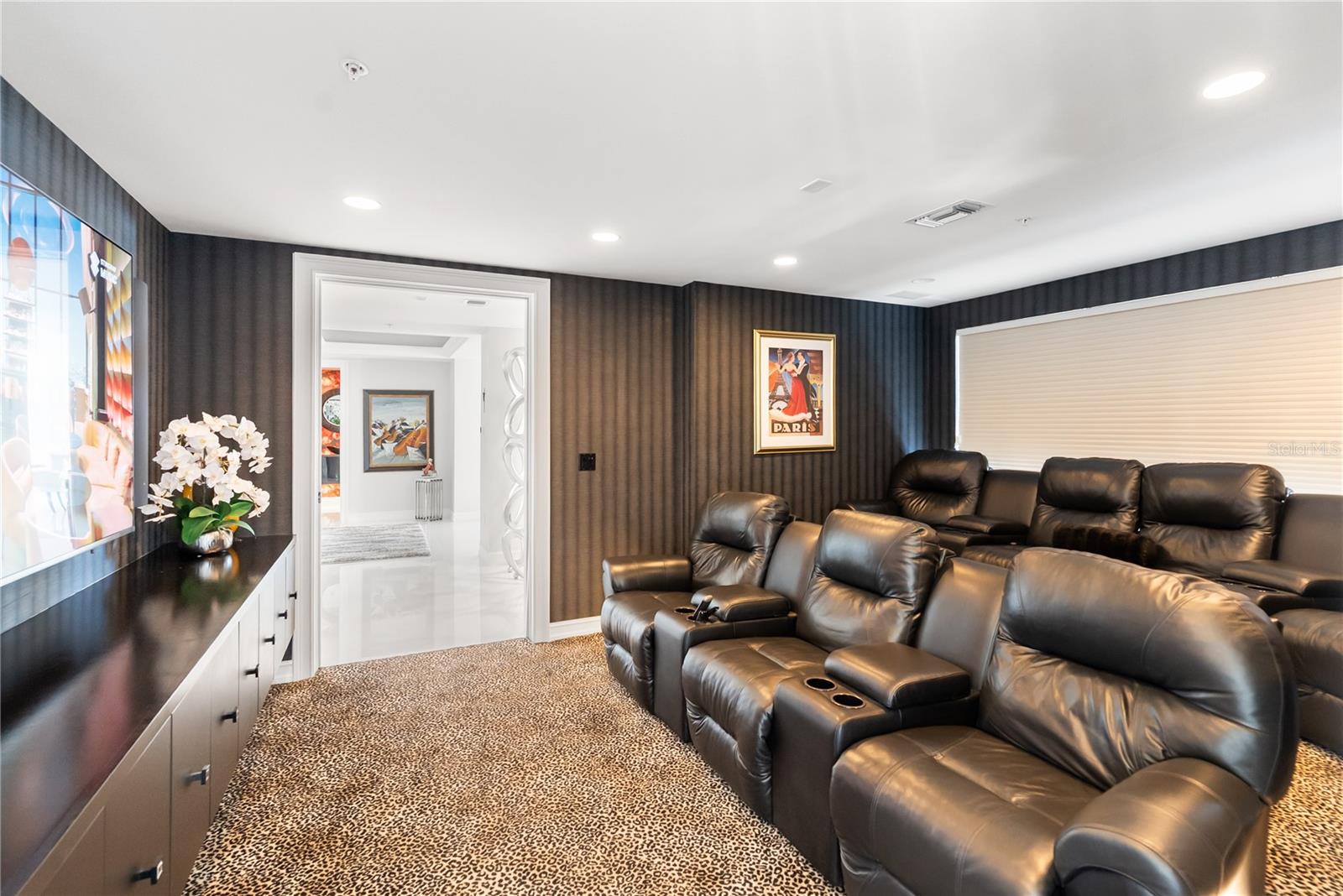 Image 22 of 34 For 1111 Ritz Carlton Drive 1603