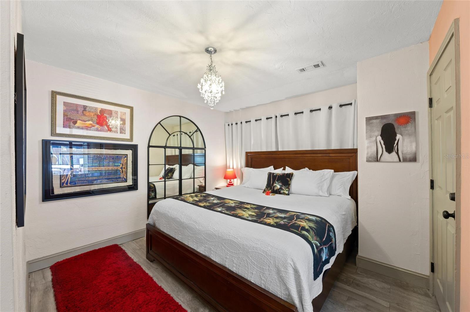 Image 39 of 88 For 941 Virginia Drive