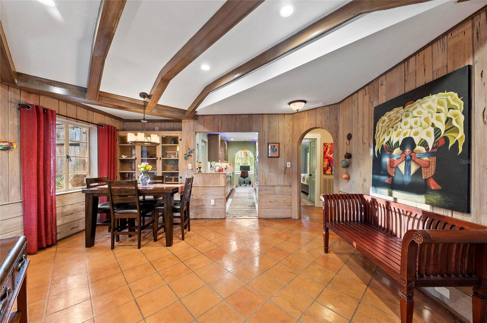 Image 5 of 88 For 941 Virginia Drive