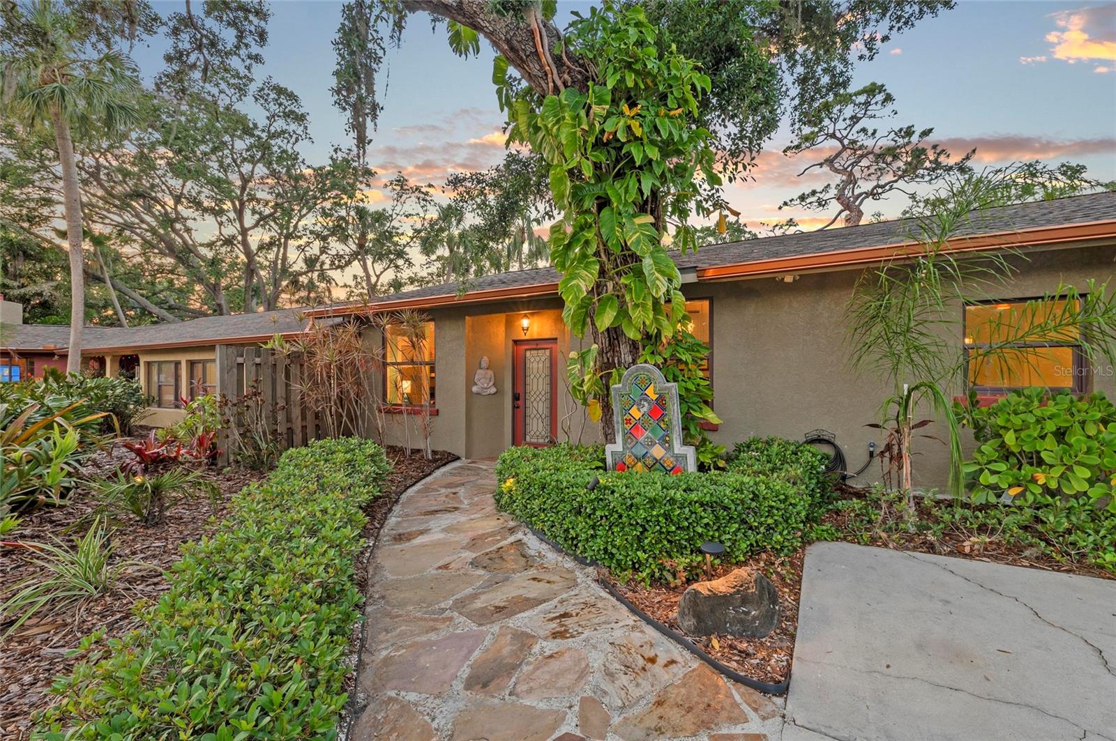 Image 56 of 88 For 941 Virginia Drive