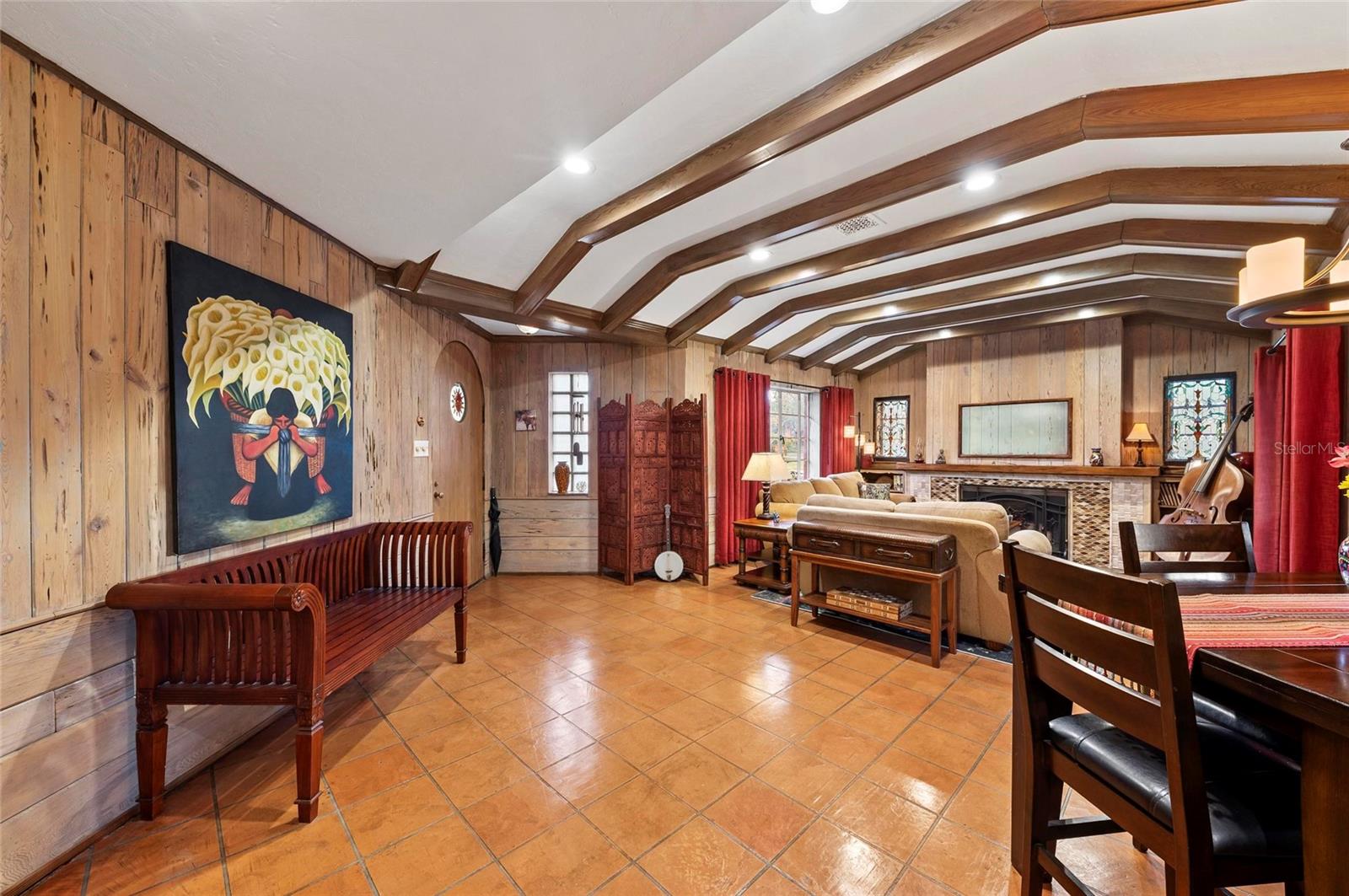 Image 6 of 88 For 941 Virginia Drive