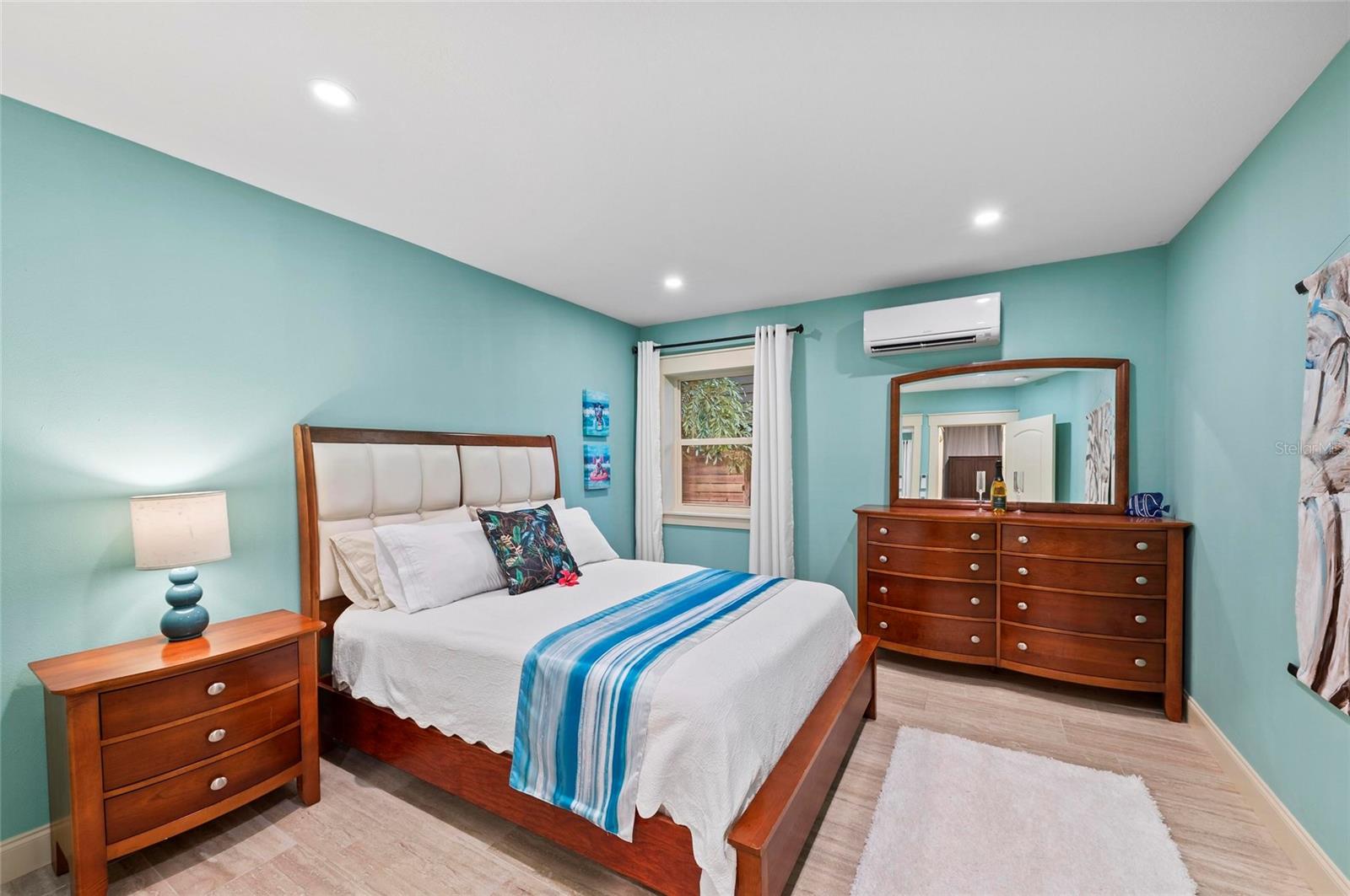 Image 84 of 88 For 941 Virginia Drive