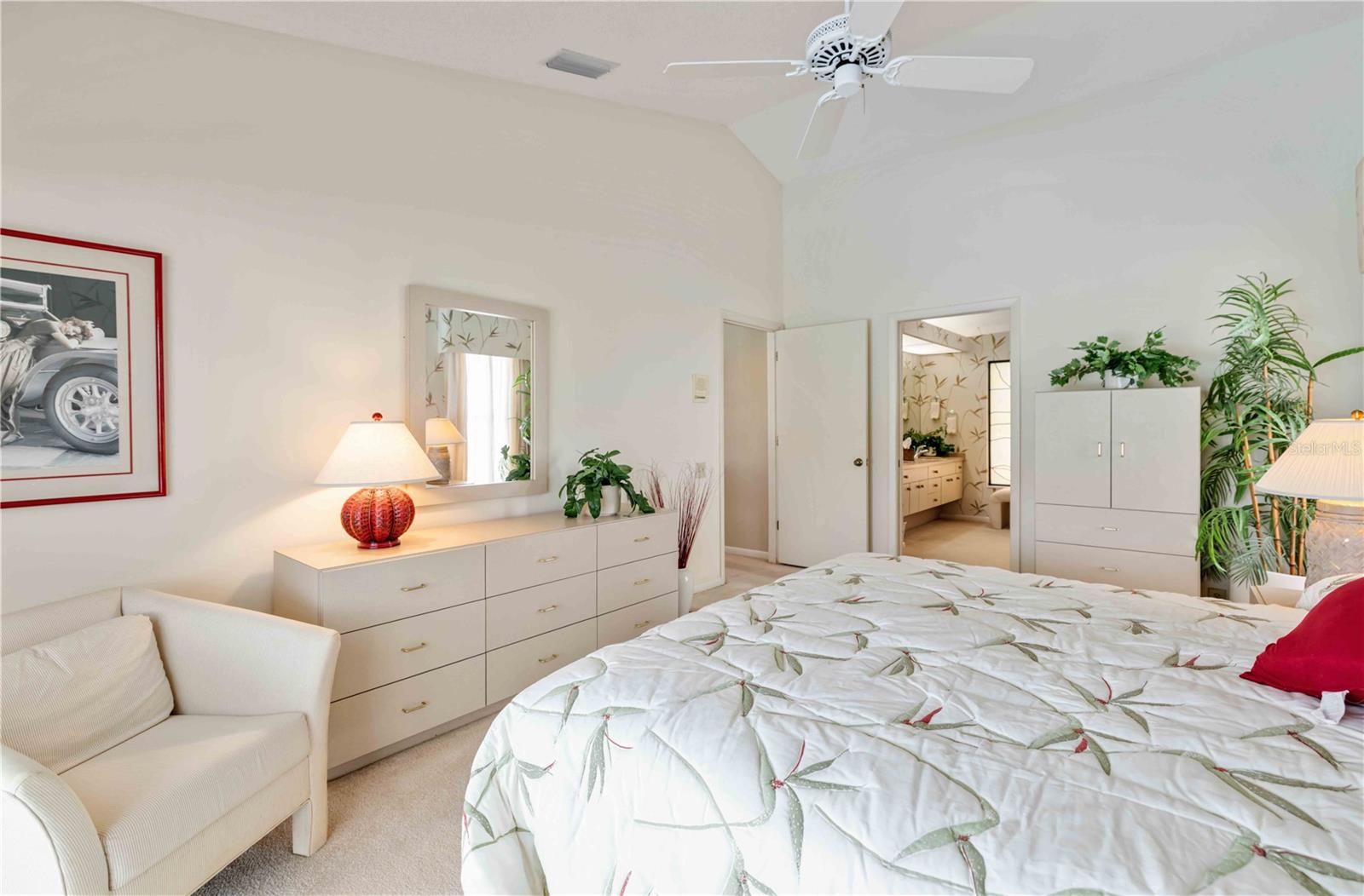 Image 22 of 41 For 4364 Presidential Avenue Circle E