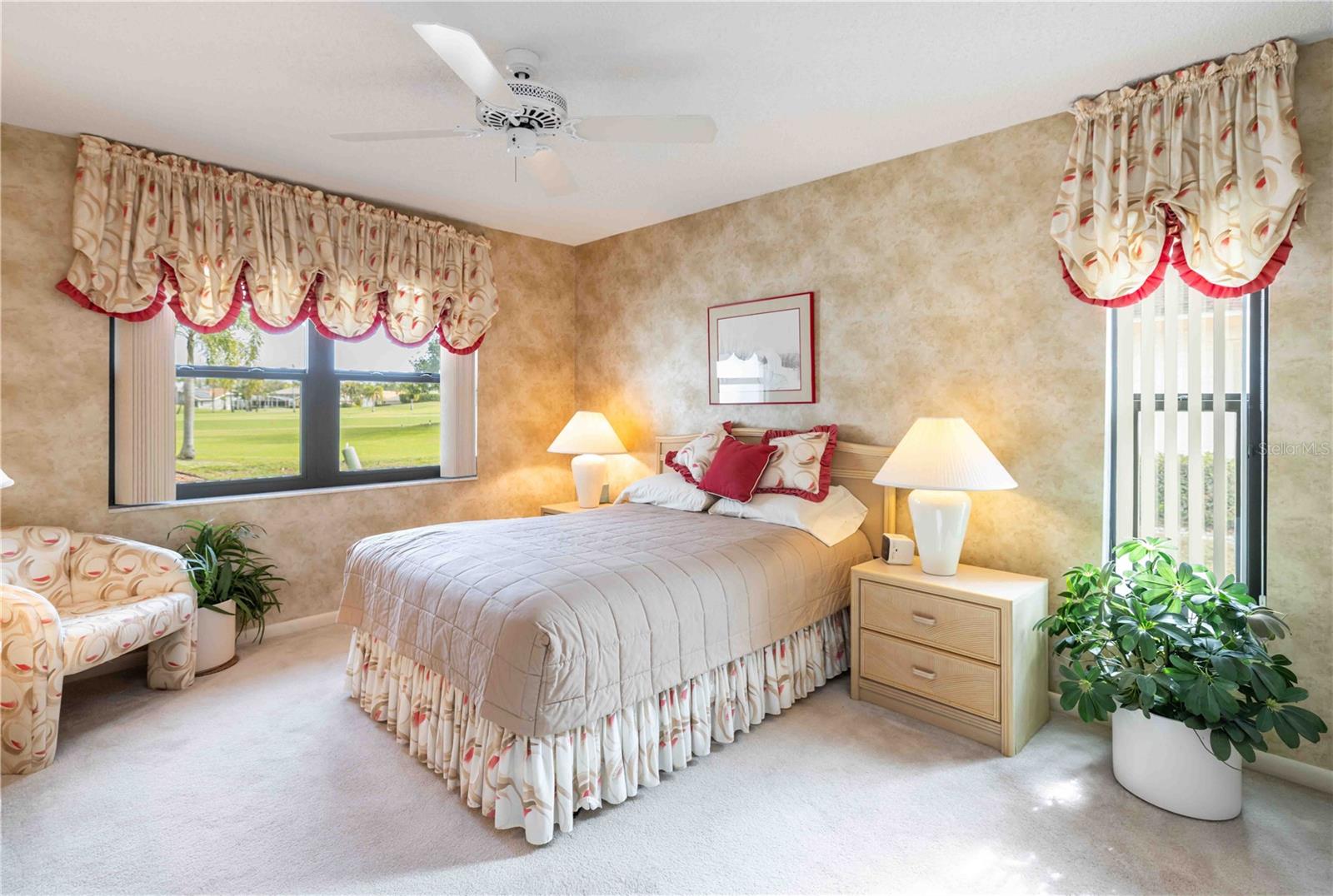 Image 26 of 41 For 4364 Presidential Avenue Circle E