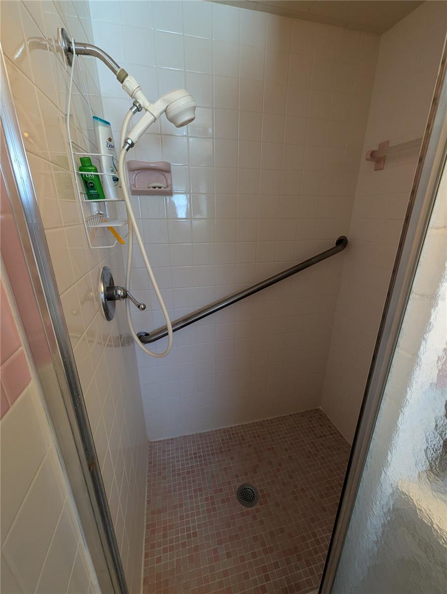 Image 12 of 14 For 107 48th Avenue Drive W