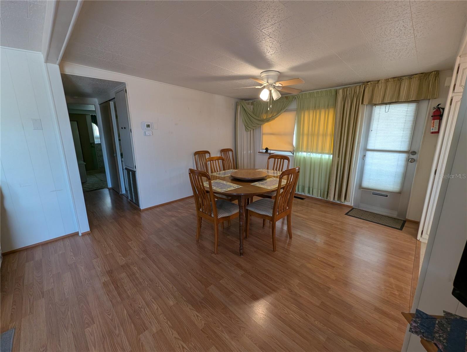 Image 4 of 14 For 107 48th Avenue Drive W