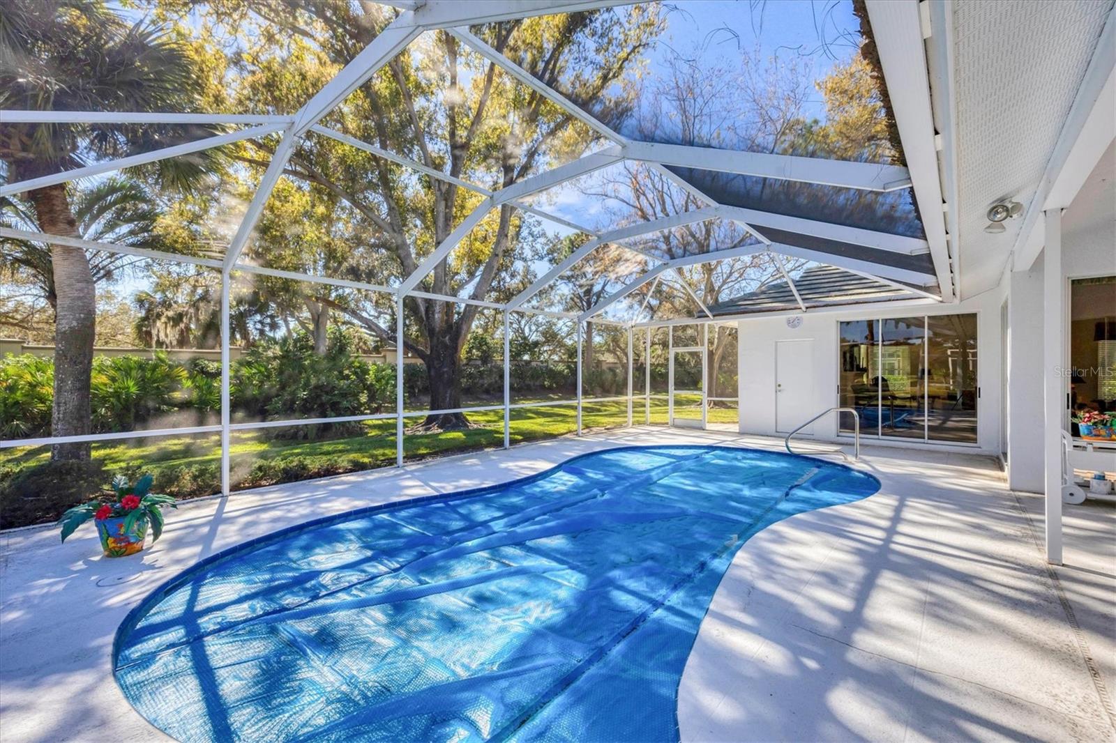 Image 27 of 37 For 8684 Woodbriar Drive