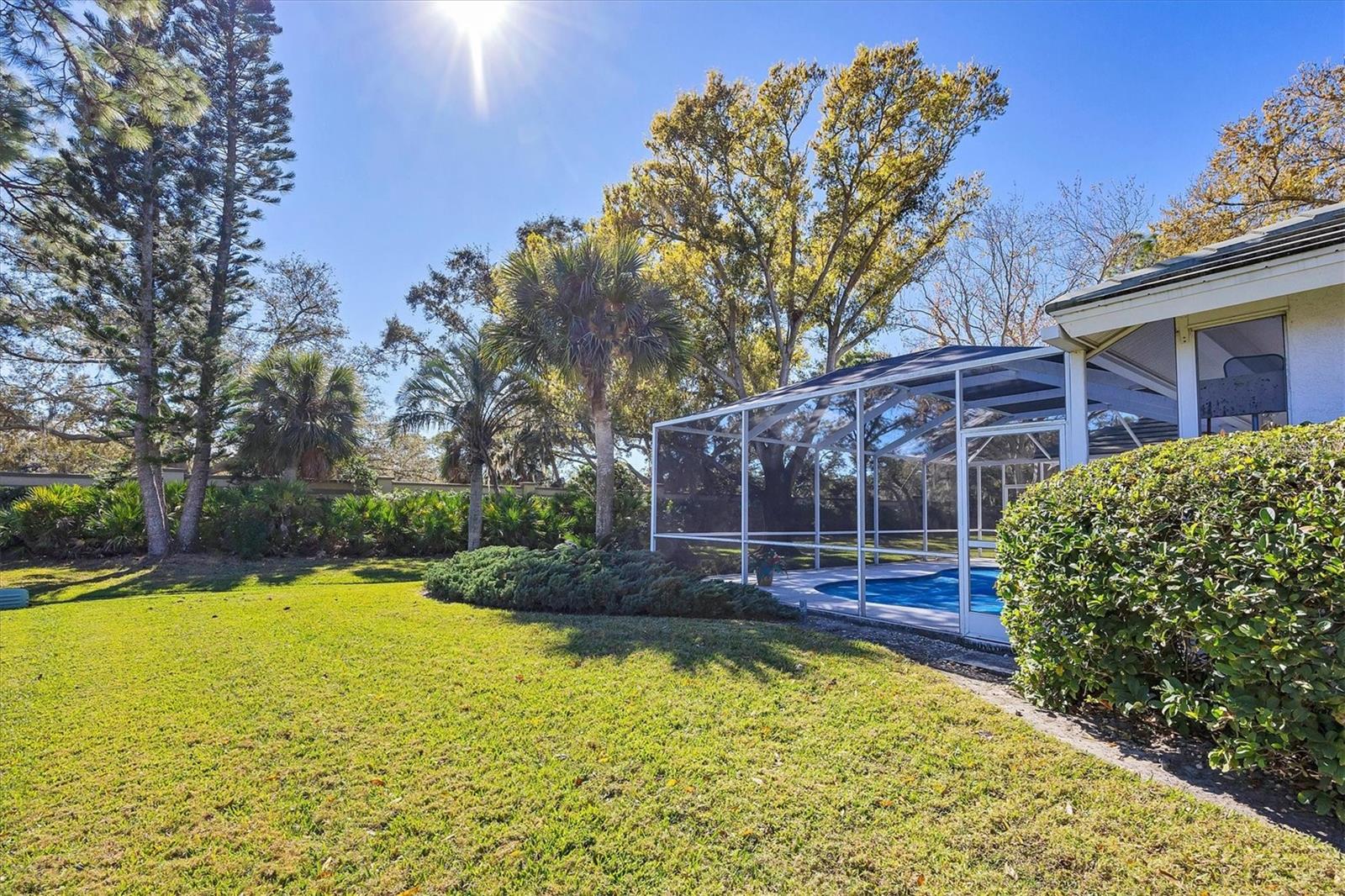 Image 30 of 37 For 8684 Woodbriar Drive