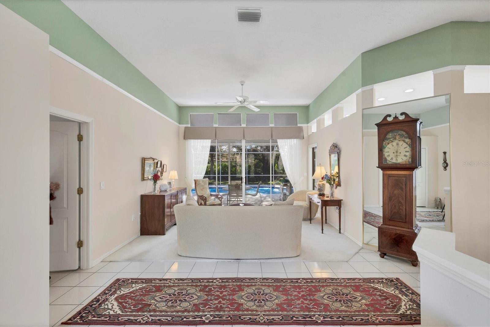 Image 6 of 37 For 8684 Woodbriar Drive