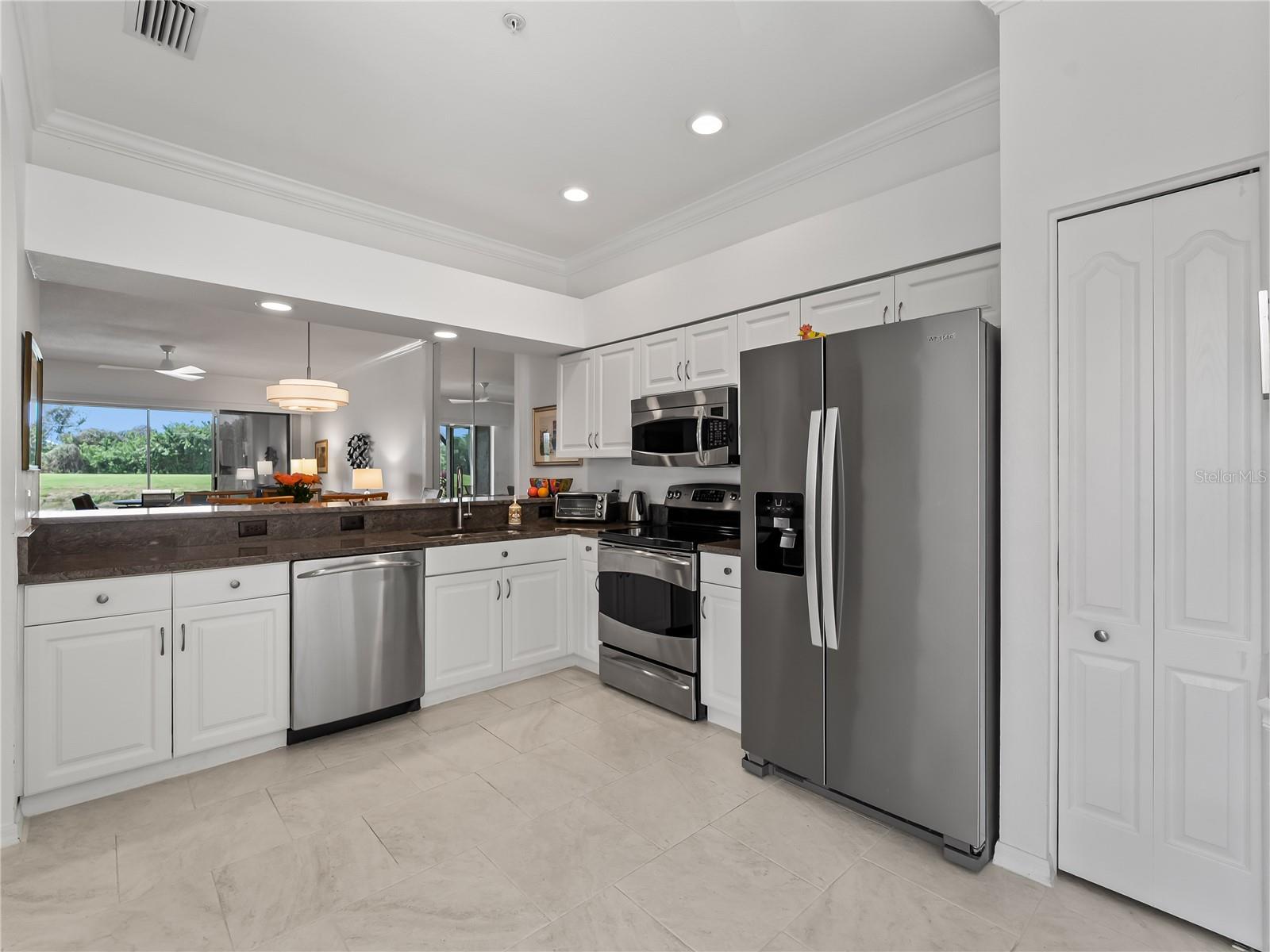 Image 10 of 71 For 5204 Mahogany Run Avenue