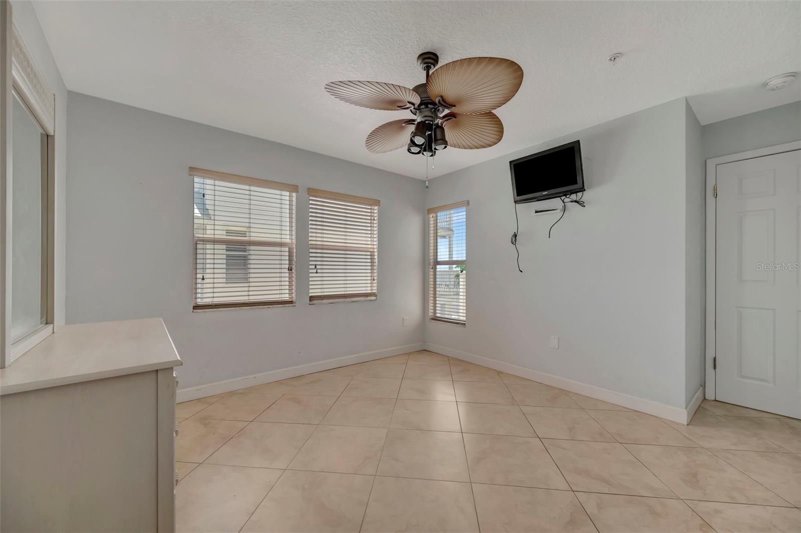 Image 33 of 53 For 1105 Gulf Drive S 2