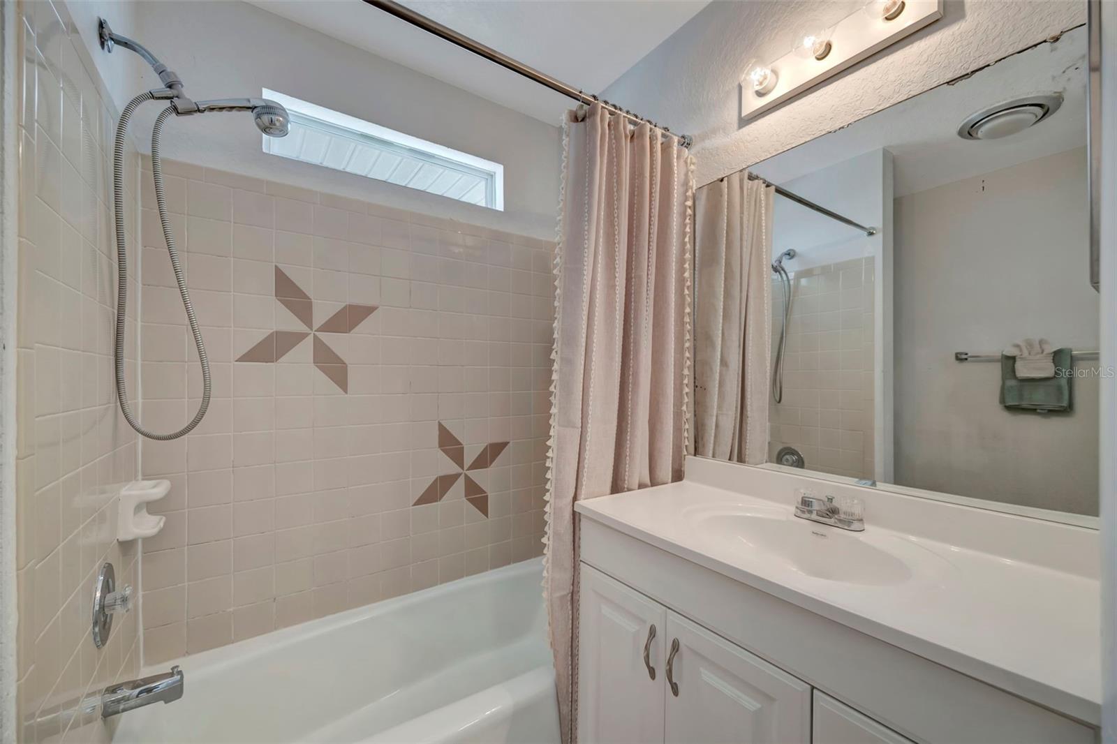 Image 34 of 53 For 1105 Gulf Drive S 2