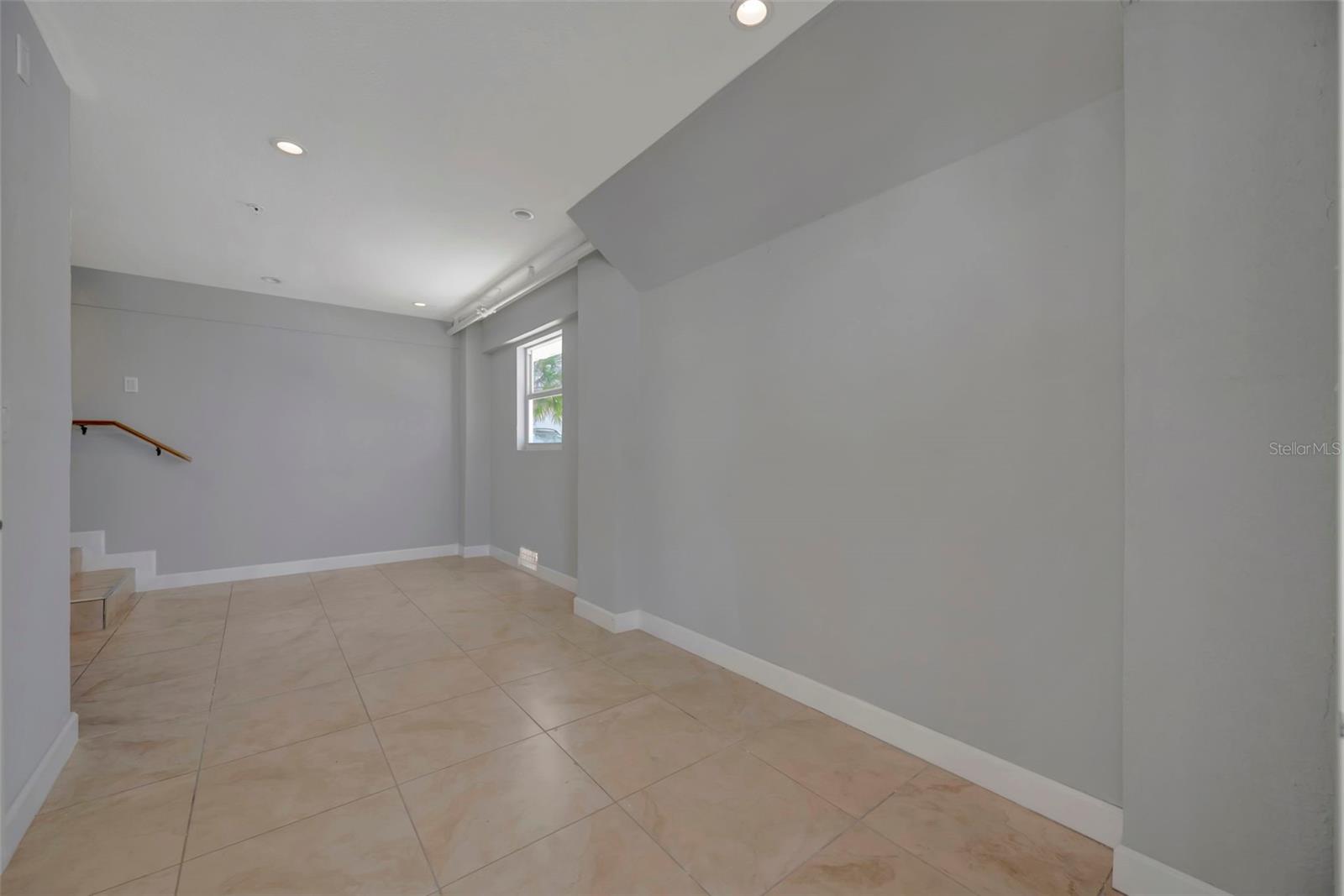 Image 38 of 53 For 1105 Gulf Drive S 2