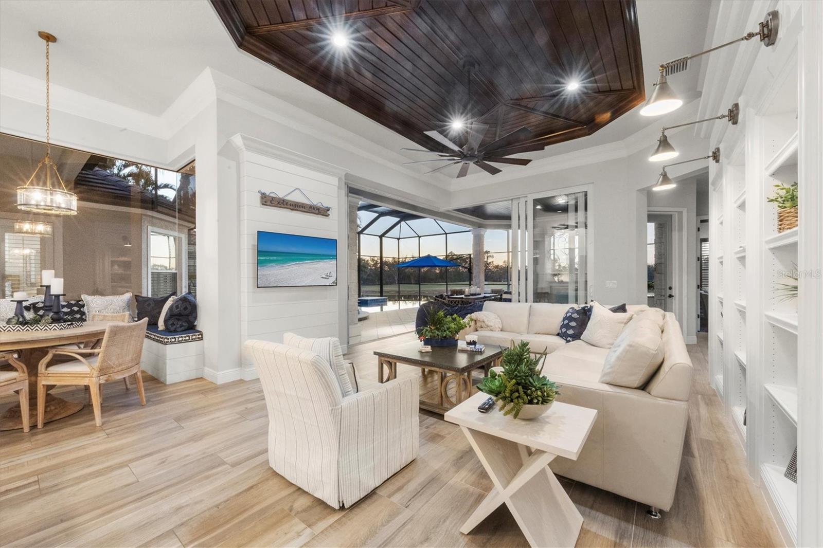 Image 5 of 85 For 7520 Greystone Street