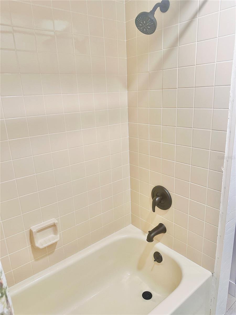 Image 28 of 43 For 5061 Barrington Circle 1302