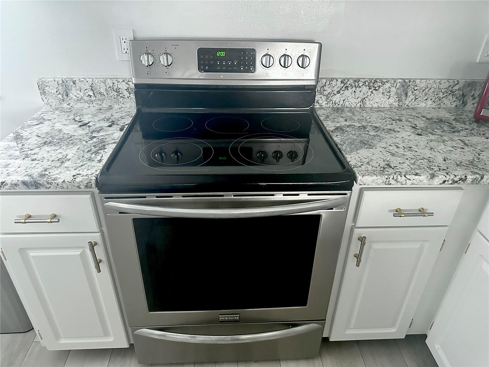 Image 6 of 43 For 5061 Barrington Circle 1302