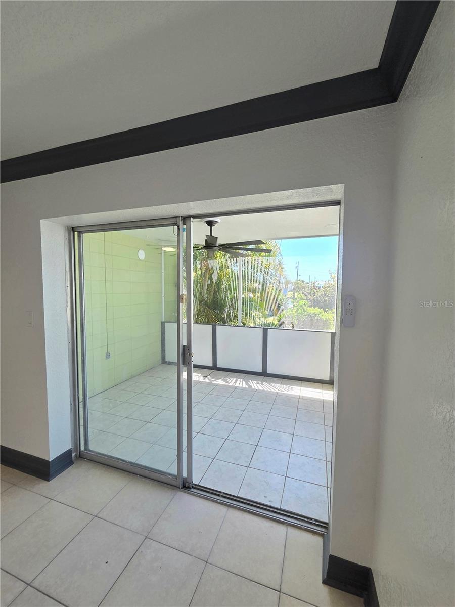 Image 31 of 36 For 10215 Manatee Avenue W 1