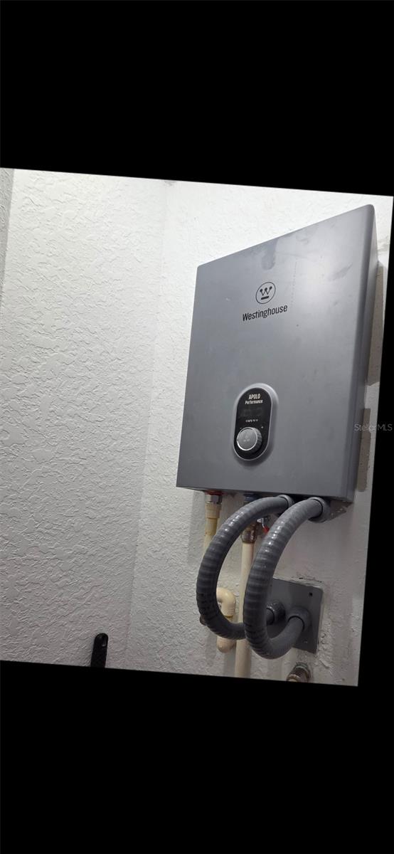 Image 35 of 36 For 10215 Manatee Avenue W 1