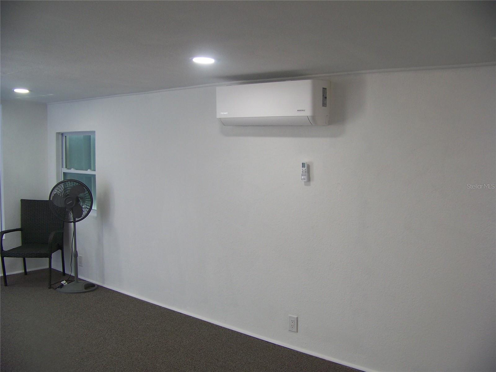 Image 14 of 60 For 15550 Burnt Store Road 101