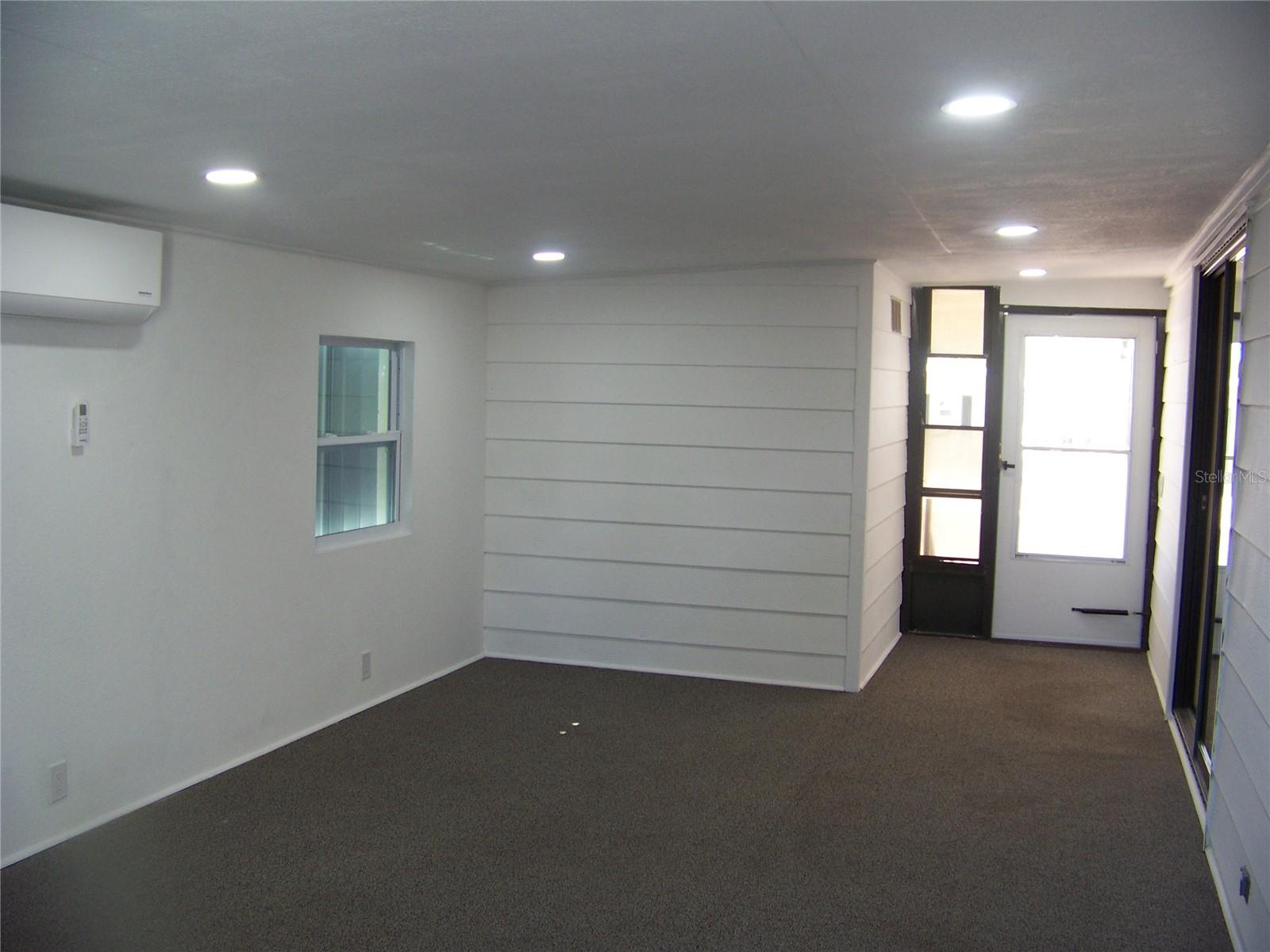 Image 15 of 60 For 15550 Burnt Store Road 101