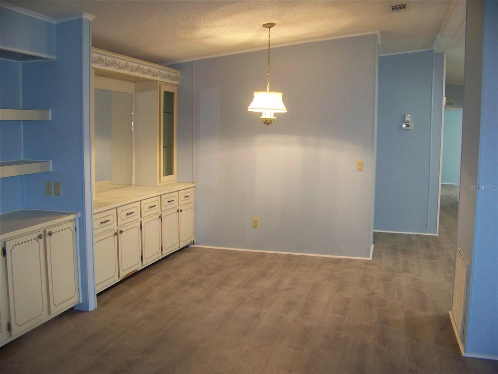 Image 18 of 60 For 15550 Burnt Store Road 101