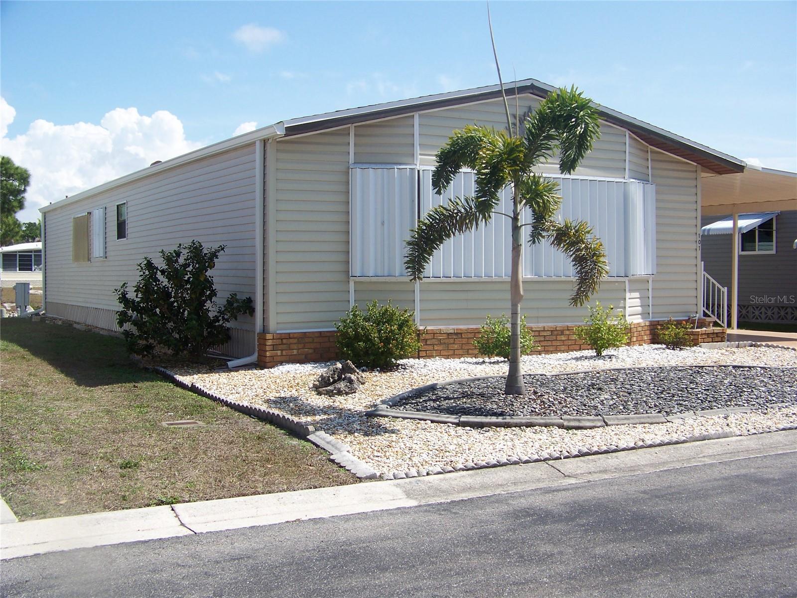 Image 3 of 60 For 15550 Burnt Store Road 101