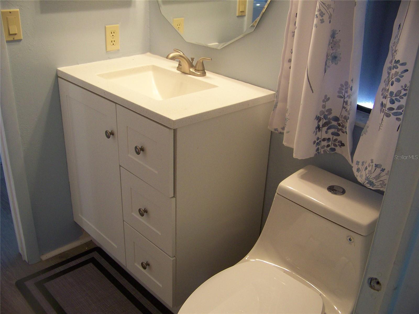 Image 41 of 60 For 15550 Burnt Store Road 101