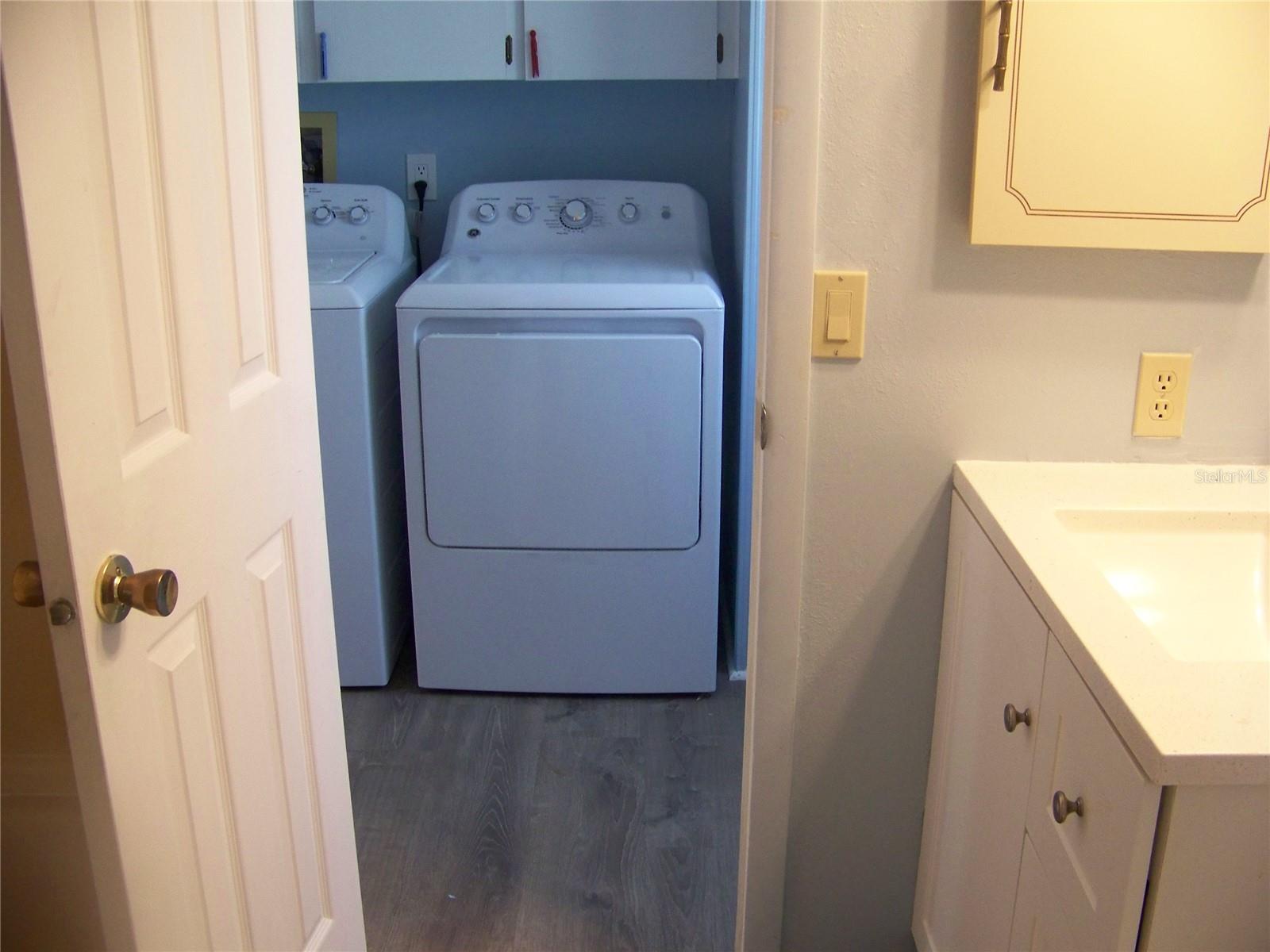 Image 44 of 60 For 15550 Burnt Store Road 101