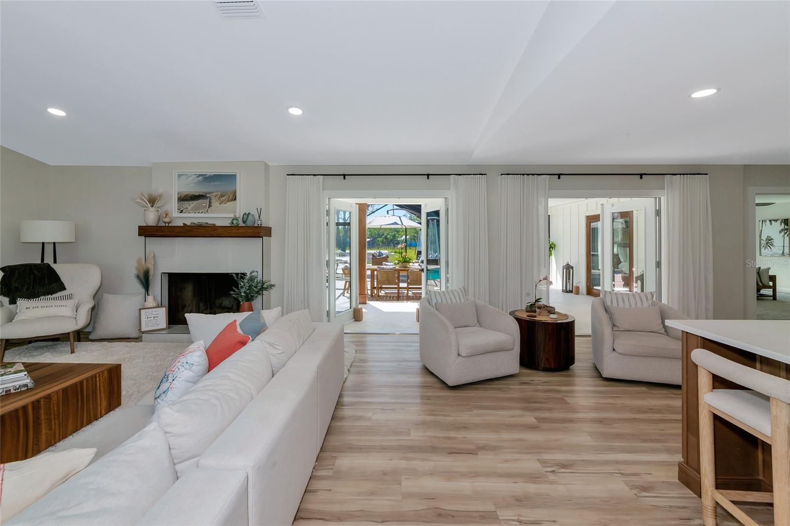 Image 15 of 83 For 1208 Oak Hammock Road